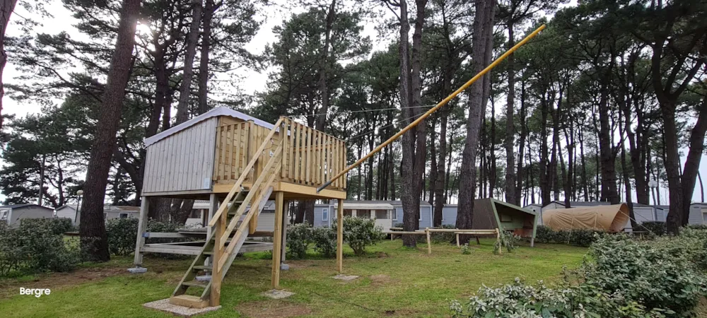 Camp'Étoile - Structure bois et toile  + électricité -
