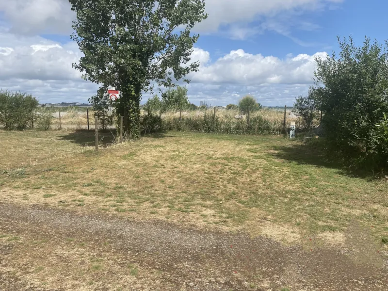 Aire Camping-Car - Avec Électricité