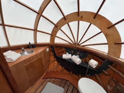 Caballon - Wood and canvas structure + electricity