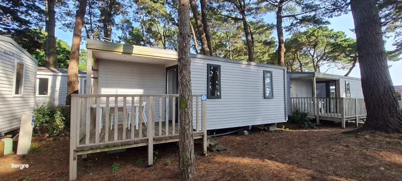 Mobil Home Classique - 25M² - 2 Chambres - Terrasse Semi-Couverte Côté