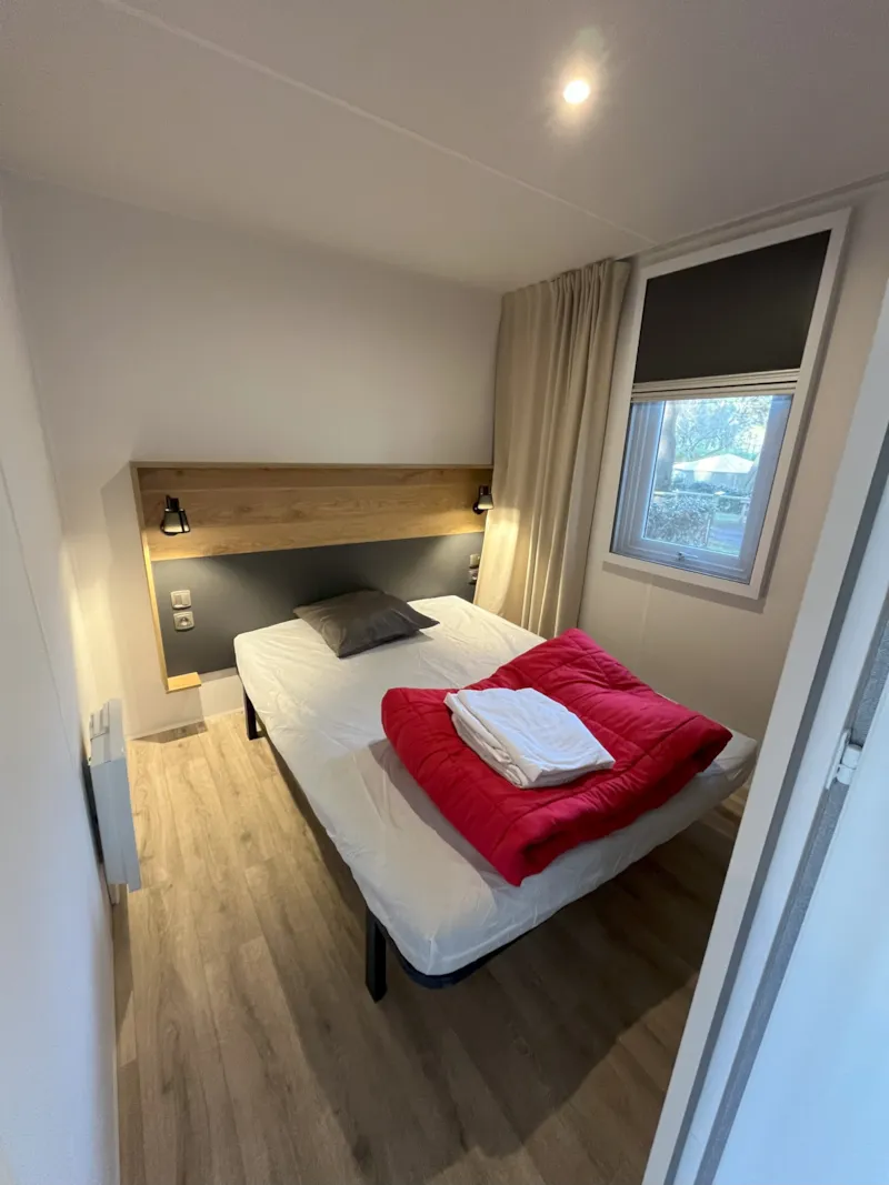 Mobil Home Classique - 25M² - 2 Chambres - Terrasse Semi-Couverte Côté