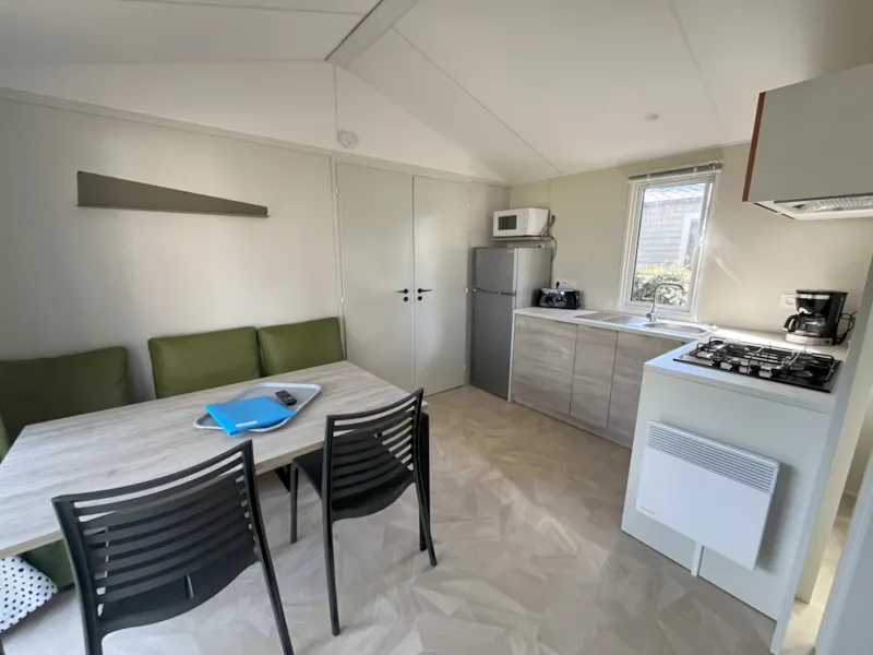 Mobil Home Confort - 25M² - 2 Chambres - Terrasse Couverte Côté