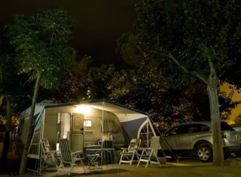 Stellplatz - Stellplatz : Auto + Zelt/Wohnwagen + Strom - Camping Joncar Mar