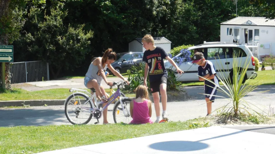 Camping Le Vallon aux Merlettes