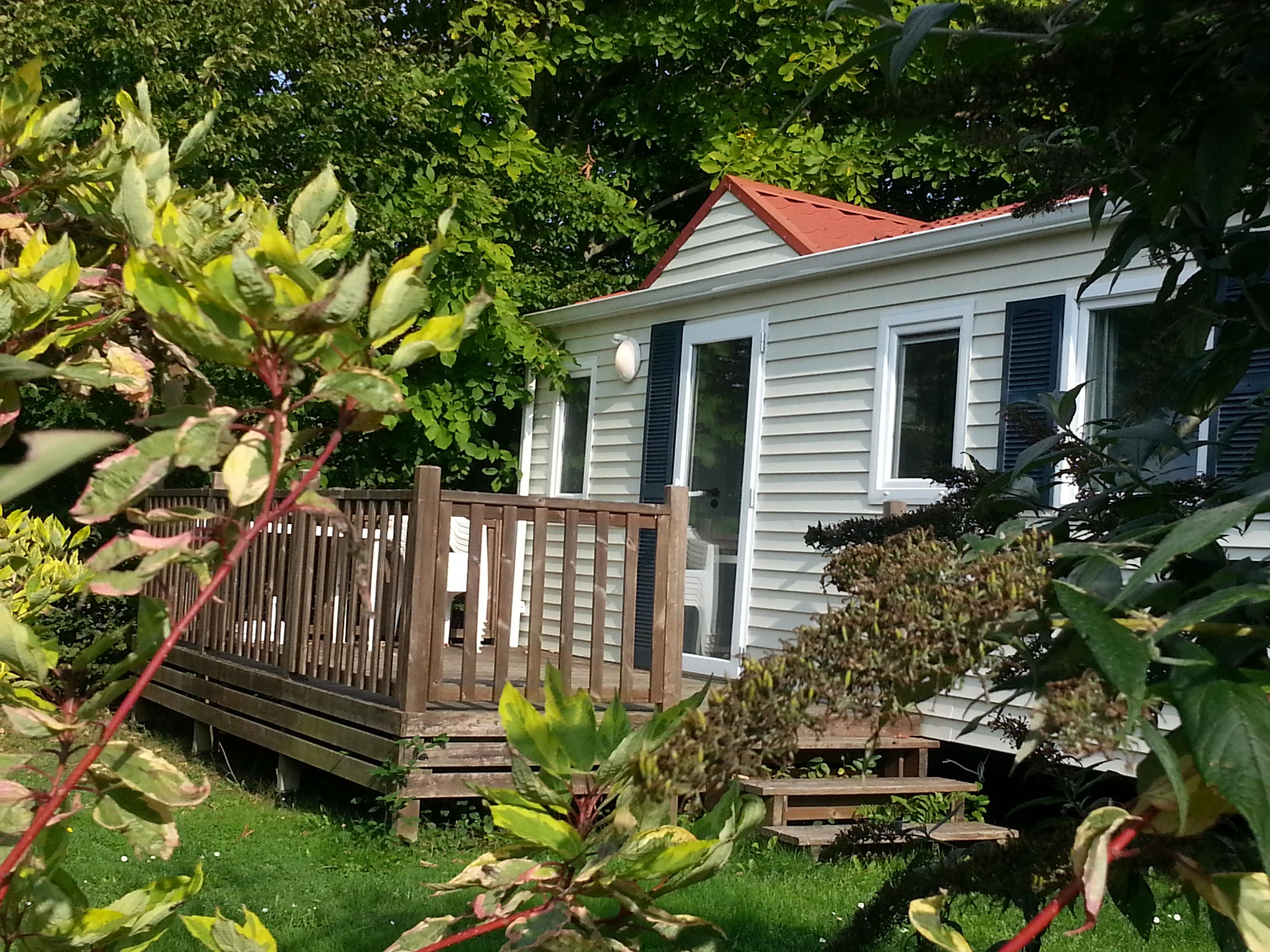 Location - Mobilhome Grand Charme 32M² - 3 Chambres + Terrasse Couverte (Nouveau 2021) - Sites et Paysages Le Village des Meuniers Location - Mobilhome Grand Charme 32M² - 3 Chambres + Terrasse Couverte (Nouveau 2021) - Sites et Paysages Le Village des Meuniers