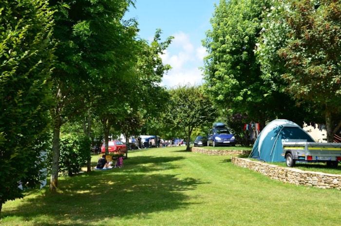 Camping Ferme De La Brauge La Brauge 24620 Tursac