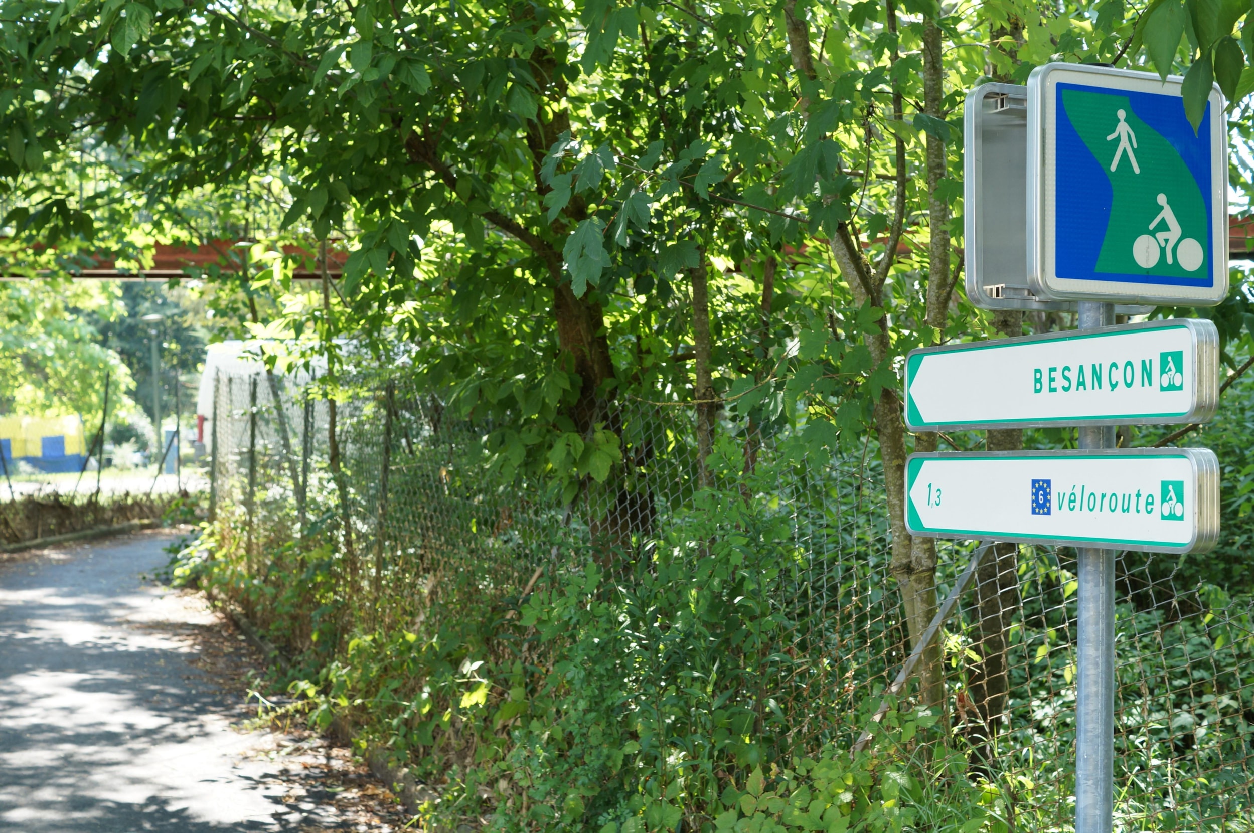 Camping Onlycamp de Besancon — Photo 9