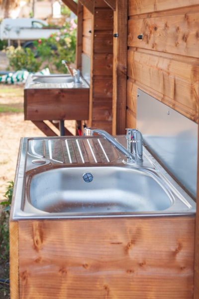 Premium Pitch with Private Sanitary (1 tent, caravan or motor home / 1 car / electricity 16A) — 5
