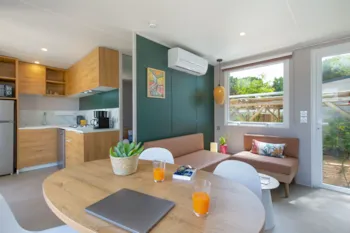 Mietunterkunft - Prestige Garden 2 Schlafzimmer 31M² + Sh Begrünte Nachbarschaft-Bezogene Betten Bei Der Ankunft, Bet - Camping Les Jardins d'Agathe