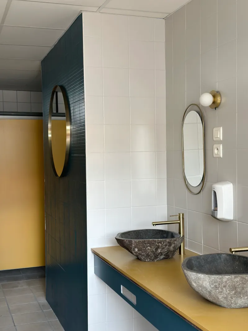 Forfait Emplacement Confort (Tente, Caravane Ou Camping-Car /1Voiture / Élec 16A) Eau Et Évacuation