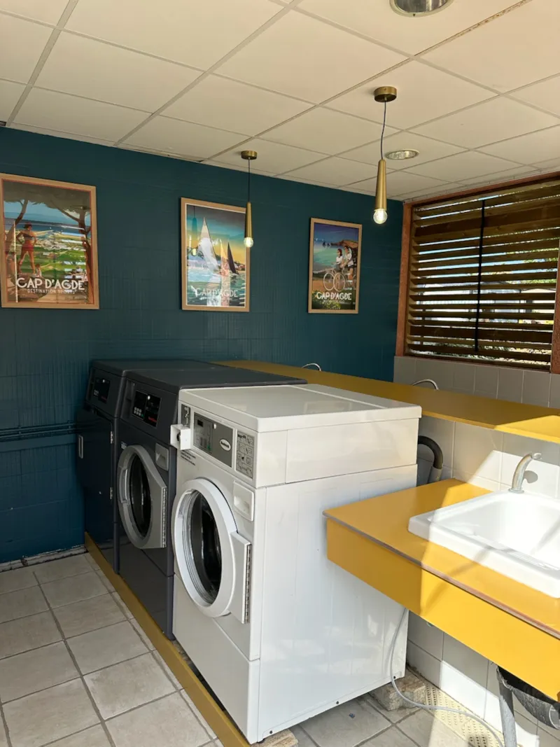 Forfait Emplacement Confort (Tente, Caravane Ou Camping-Car /1Voiture / Élec 16A) Eau Et Évacuation