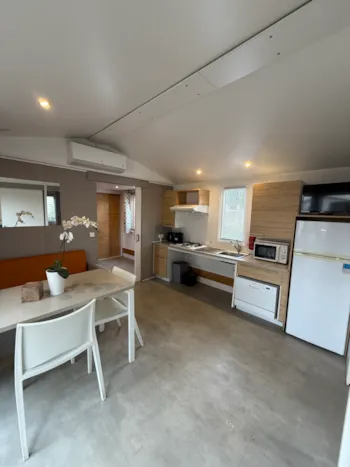 Mietunterkunft - Confort Calypso 30M² - 2 Schlafzimmer - Klimaanlage - Behindertengerecht - Camping Les Jardins d'Agathe