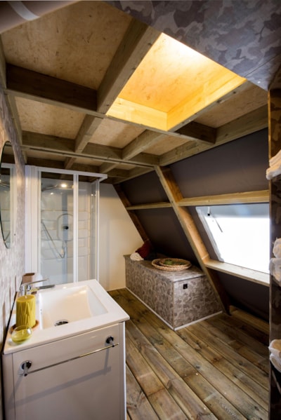 Glamping Victoria tent 4p 2bdr 1bath **** air-conditioned — 7