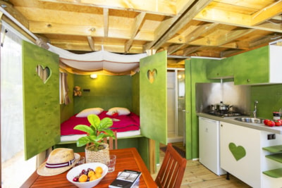 Tent Lodge Air 4p 2bdr 1bath *** — 3