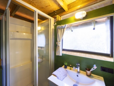 Tent Lodge Air 4p 2bdr 1bath *** — 7