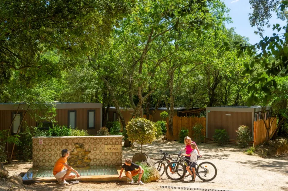 YELLOH! VILLAGE - CAMPING LES CASCADES