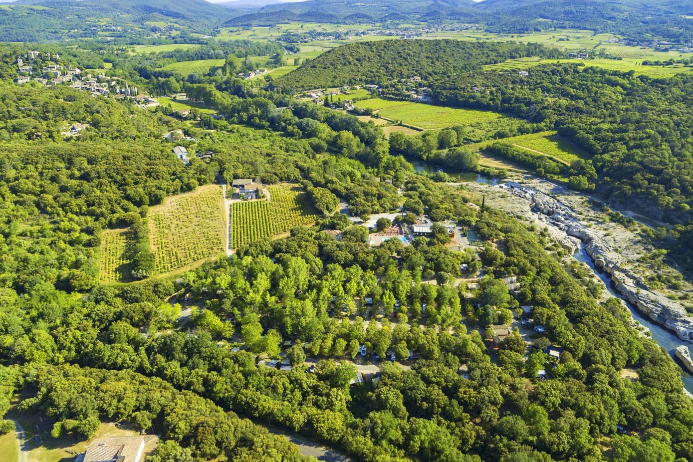 YELLOH! VILLAGE - CAMPING LES CASCADES — Photo 1