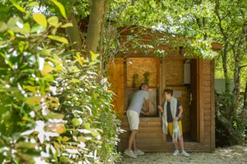Pitch - Pitches *** (2P) +  Private Facilities - YELLOH! VILLAGE - CAMPING LES CASCADES