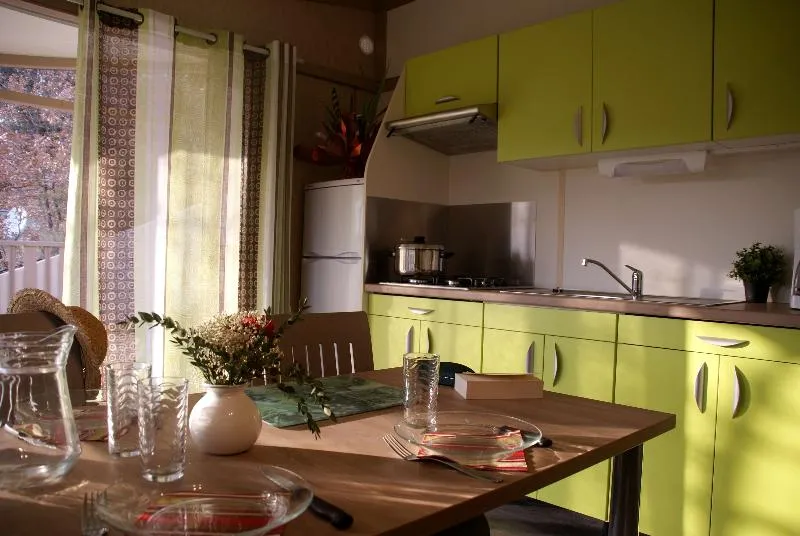 Chalet 28M² Confort 2 Chambres + Terrasse Semi-Couverte