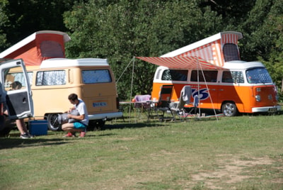 Comfort Package (1 tent, caravan or motorhome / 1 car / electricity 6A)