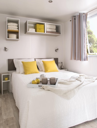 HomeFlower 26m² PREMIUM 2 bedrooms + Half-covered terrace + TV + air conditioner