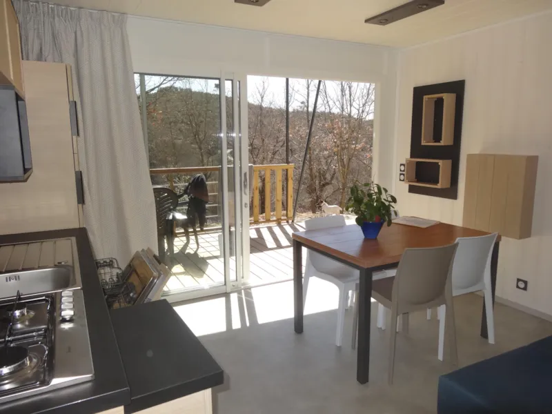 Chalet 32M² Premium - 2 Chambres + Terrasse Semi-Couverte + Tv + Lv + Climatisation