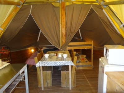 Tipi 20m² 2 bedrooms - without toilet blocks + Half-covered terrace