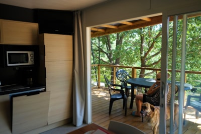 Chalet 32m² PREMIUM - 2 bedrooms + semi-covered terrace + TV + dishwasher + air conditioning