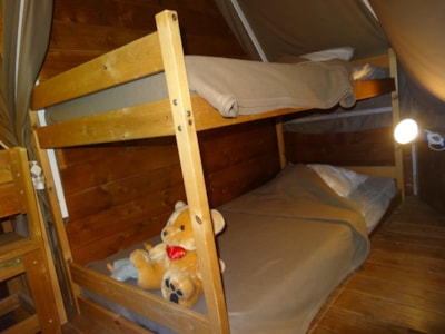 Tipi 20m² 2 bedrooms - without toilet blocks + Half-covered terrace