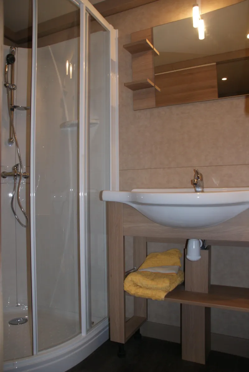 Chalet 28M² Confort 2 Chambres + Terrasse Semi-Couverte