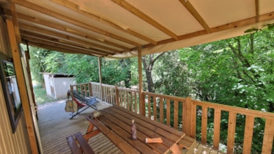 HomeFlower 35m² PREMIUM 3 bedrooms  + Half-covered terrace + TV +  air conditioner