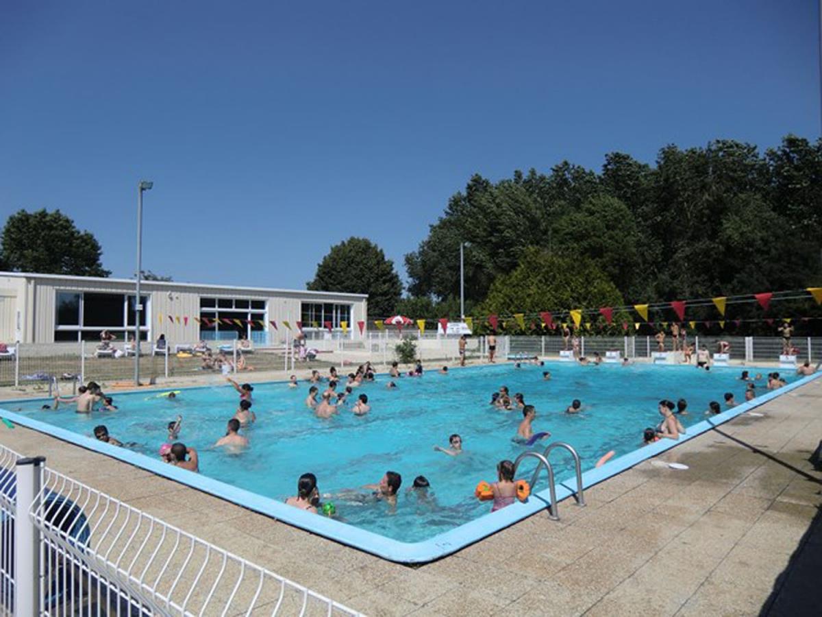 Bathing Camping Seasonova Les Plages De Loire - Rochefort Sur Loire