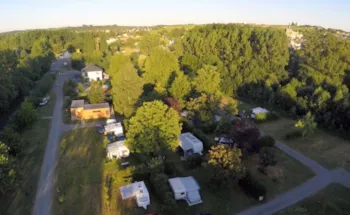 Emplacement - Forfait Standard (Emplacement, Electricite, Vehicule, 2 Personnes Incluses) - Camping Seasonova Les Plages de Loire