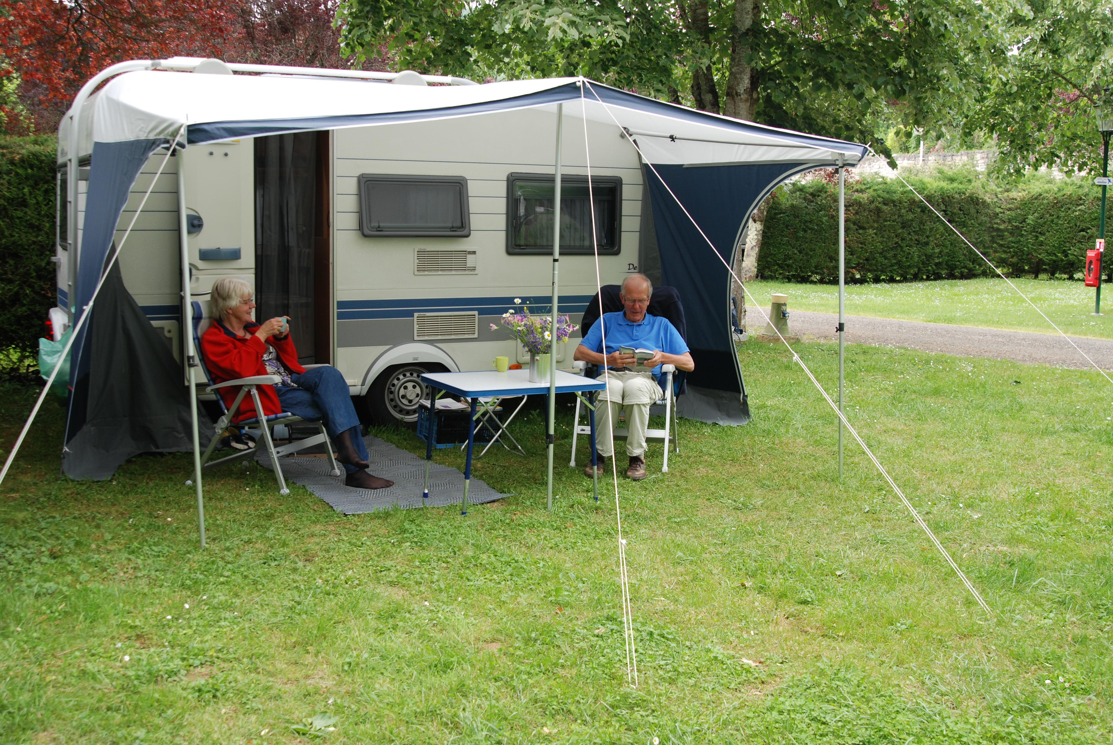 Emplacement - Emplacement Tente, Caravane Ou Camping-Car + 1 Voiture - Camping de la Bonnette