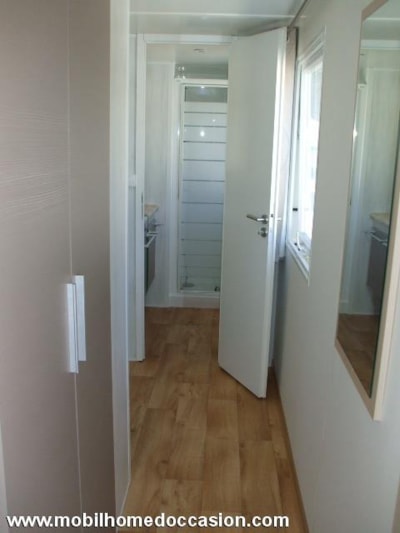 Maldive 2 rooms (business tourism special condition: one person per room )