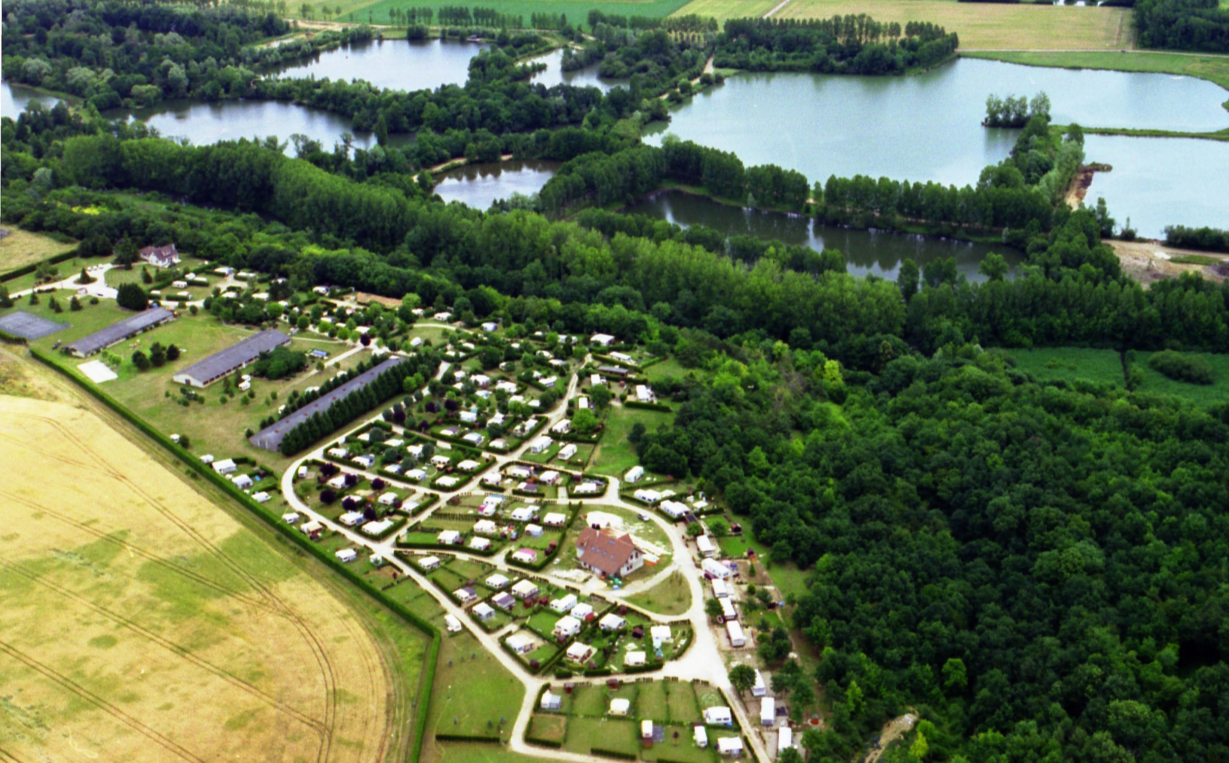 Camping Les Ilots de St Val — Photo 1