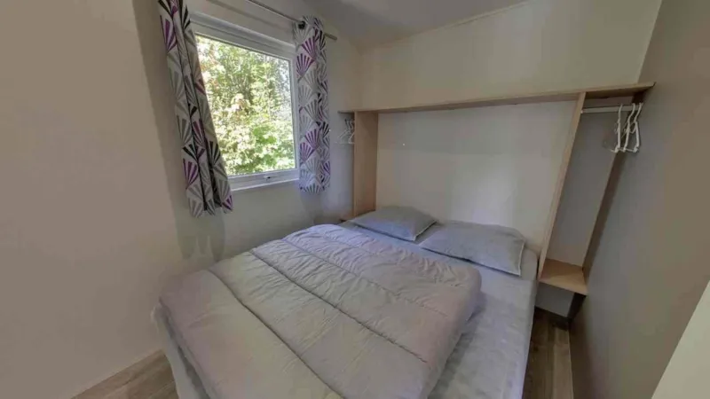 Tithome (Notre Low Cost) 2 Ch 3/4 Pers Sans Salle De Bain, À Mi Chemin Entre  Cabane Et  Mobil Home