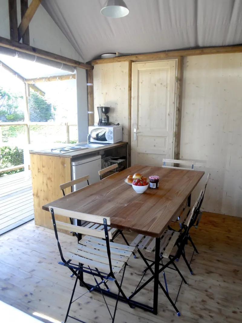 Cabane Lodge Bois Sur Pilotis Standard 34M² (2 Chambres) Dont Terrasse Couverte De 11M² + Tv