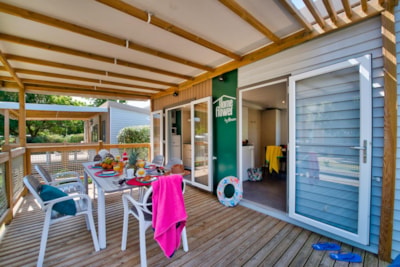 Homeflower Premium 29m² (2 bedrooms) + AIR CONDITIONING + covered terrace + TV + sheets + towels