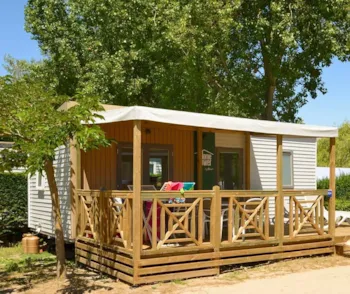 Mietunterkunft - Homeflower Premium 29M² (2 Schlafzimmer) + Klimaanlage + Halbüberdachte Terrasse + Tv + Bettwäsche - Flower Camping Le Bois d'Amour