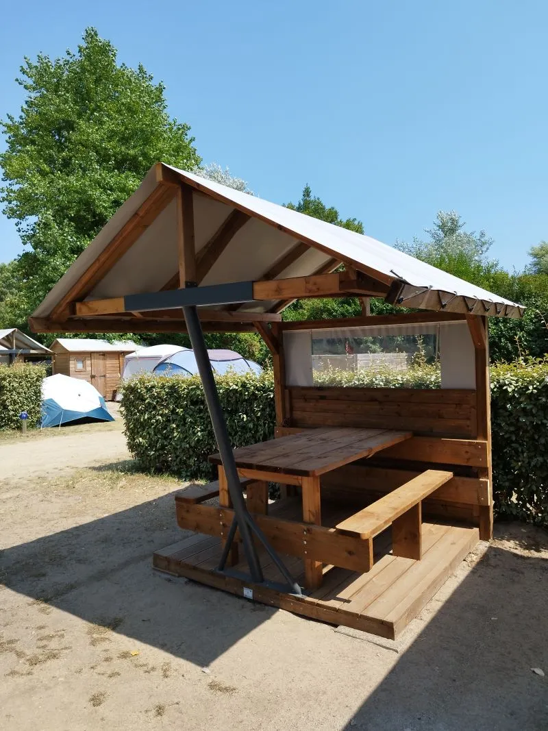 Forfait Premium : Emplacement 10A Équipé D'une Freecamp + Électricité