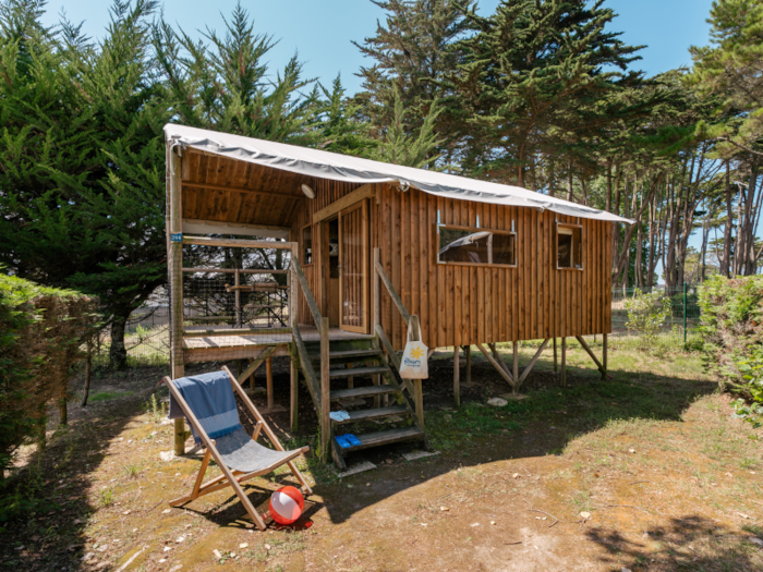 Cabane Lodge Bois Sur Pilotis Standard 34M² (2 Chambres) Dont Terrasse Couverte De 11M² + Tv