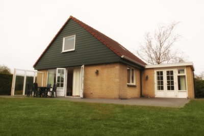 Bungalow — 1