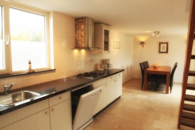 Bungalow — 4