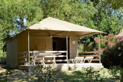 Lodge tent — 1
