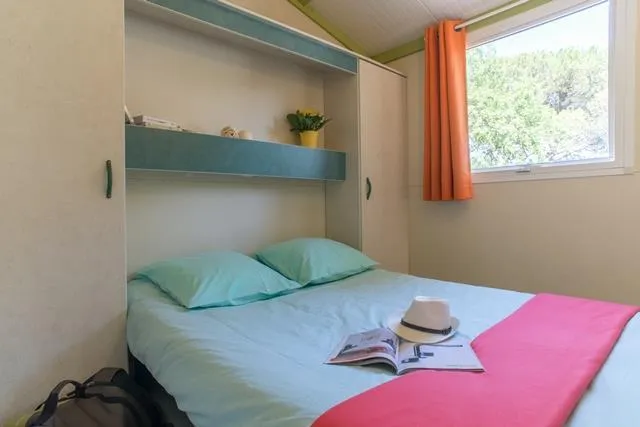 Chalet Morea Avec Terrasse Couverte Tv