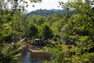  Camping Au Soleil d'Oc Argentat sur Dordogne Limousin France