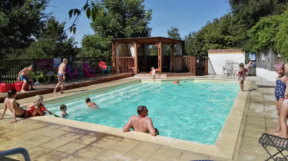 Camping Le Petit Mas d'Ile