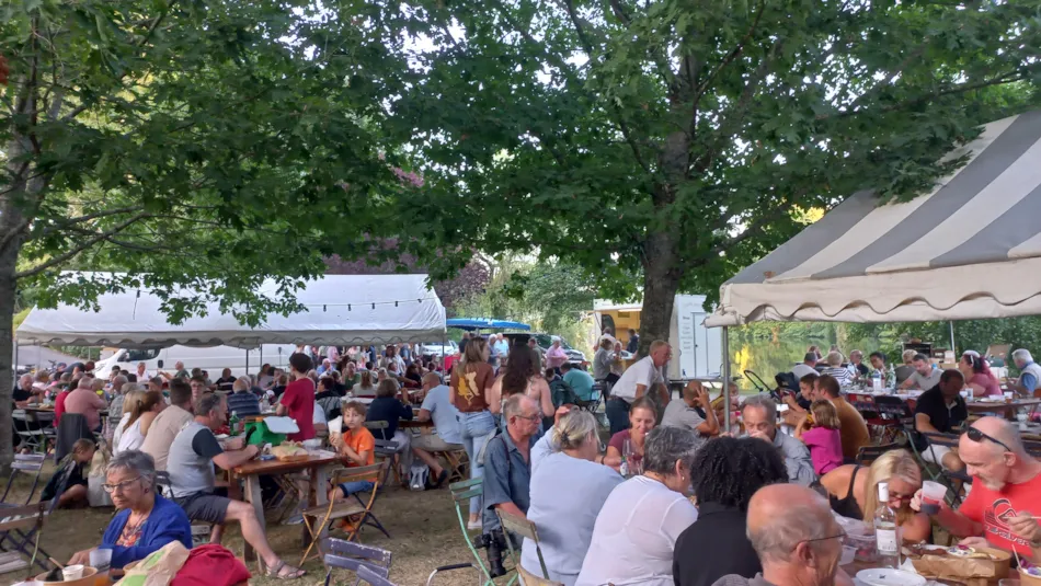 Camping Le Petit Mas d'Ile