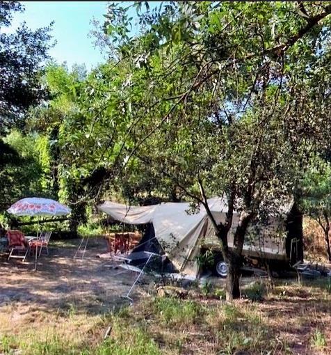 Emplacement - Emplacement Les Terrasses Grand Confort - Camping La Corconne